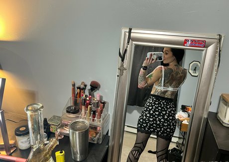 Little Doll onlyfans pics leaked