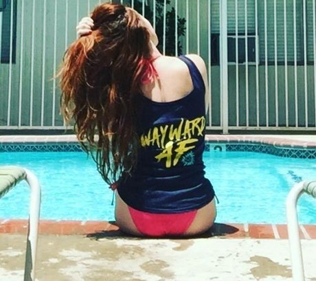 Ruth Connell onlyfans content leaked