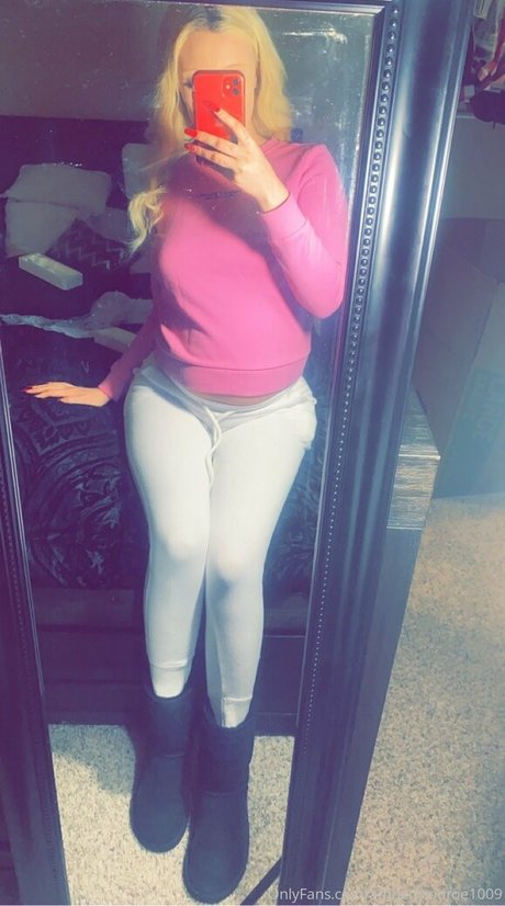 ambermonroe1009 onlyfans leaked