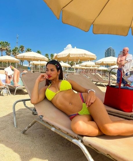 Juju Araujo onlyfans pics