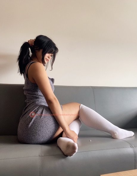 strawberrybunni leaked onlyfans sex tape