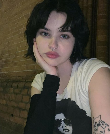 Icebell is on onlyfans