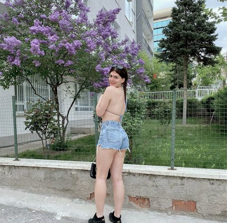 derin4y naked onlyfans