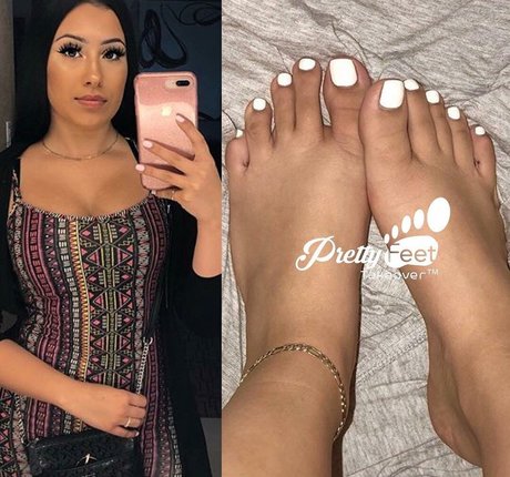 Victoriaines onlyfans leaked.