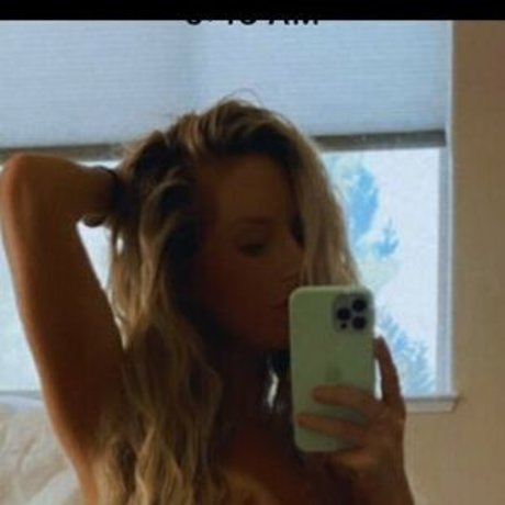 Caseygonnacostya onlyfans nudes