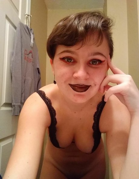 Lousyonie leaks onlyfans