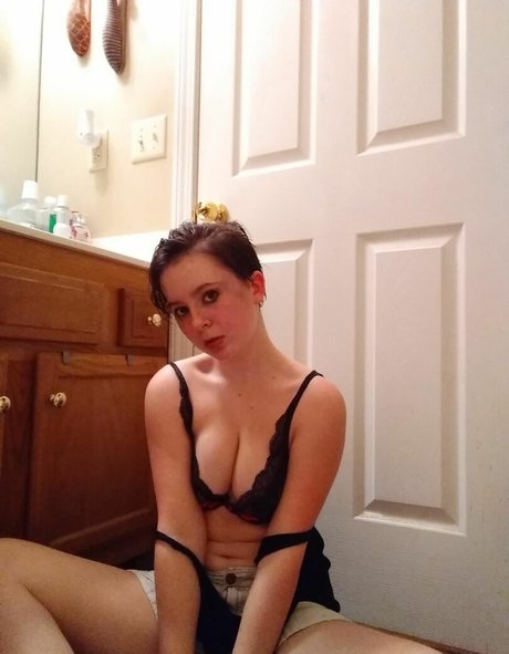 Lousyonie onlyfans archive