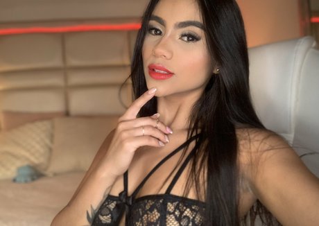 Paloma Salvatore only fans sex