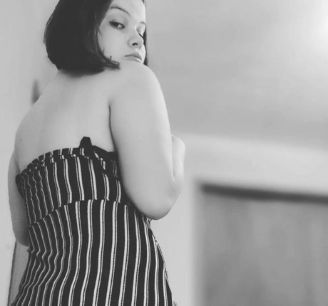 Croline Cpelri hot onlyfans