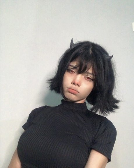 mikaccr nudes only fans