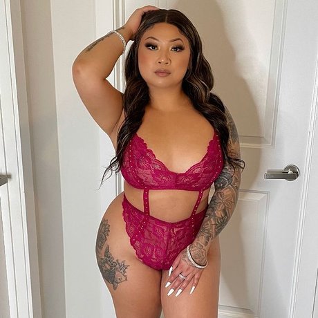 simplyyyj naked on onlyfans