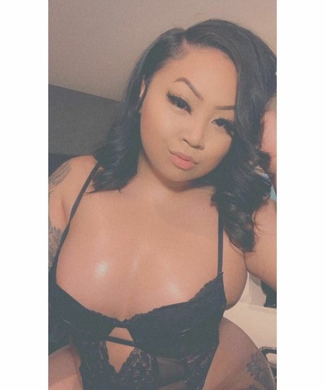 simplyyyj onlyfans nude photos