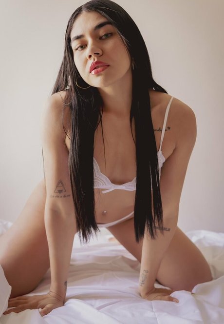 Vanessa Alvarez naked onlyfans leaks