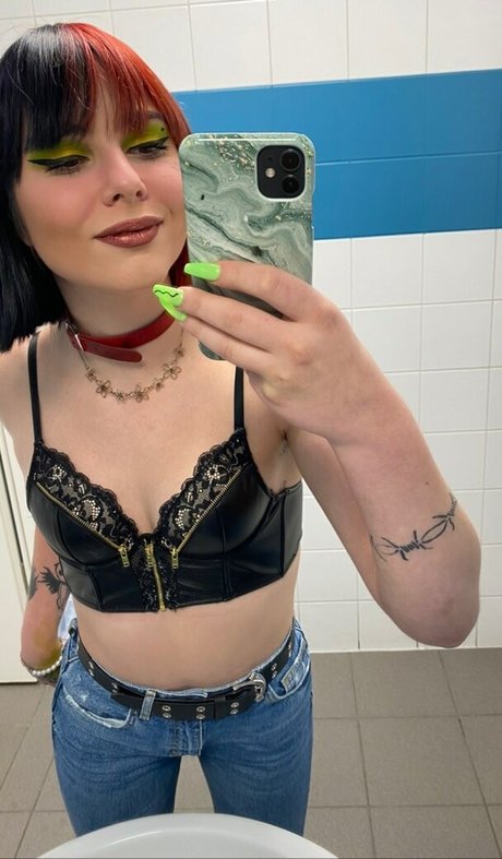 Malena Rutter onlyfans leaks.