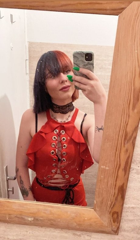 Malena Rutter onlyfans model photos