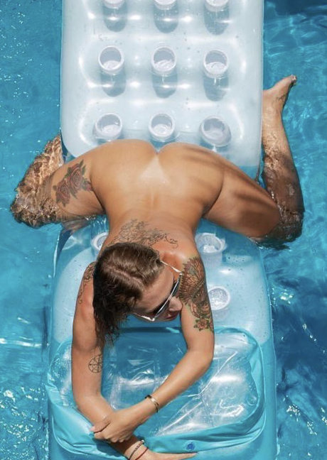 arab onlyfans beautiful xxx render