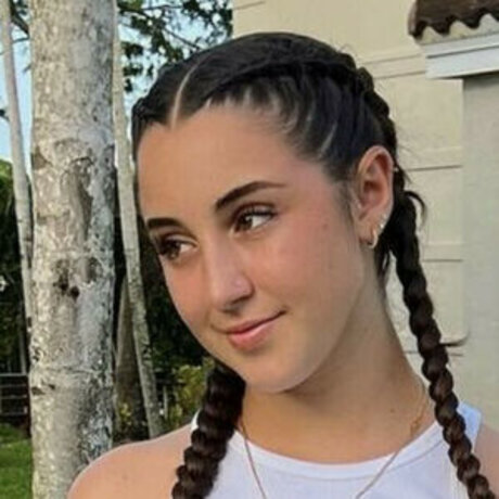 Alexandra Johns onlyfans leaks.