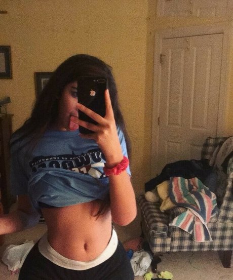 Brie Adeline onlyfans striptease