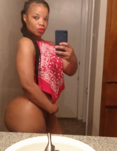 Sweetest Peach onlyfans model photo