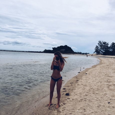 Elena Berri is on onlyfans