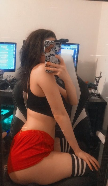 KylieeOW onlyfans images