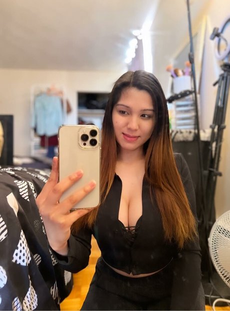 Sabrina Chelsiee Cargo leaked onlyfans