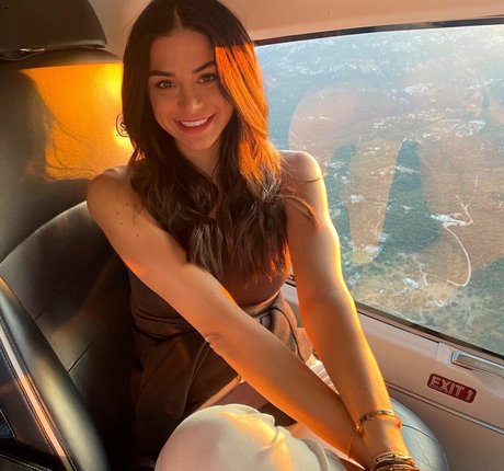 bikini princess onlyfans sexy naked self-portrait