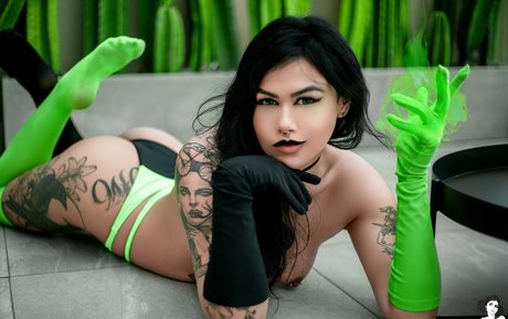 Raven Land is on onlyfans