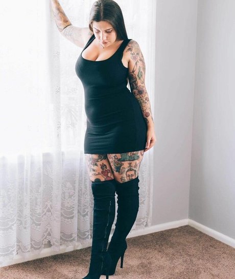 Nikki Hunter onlyfans sextape leak