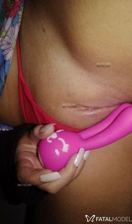 Sah Medeiros onlyfans leaked nudes