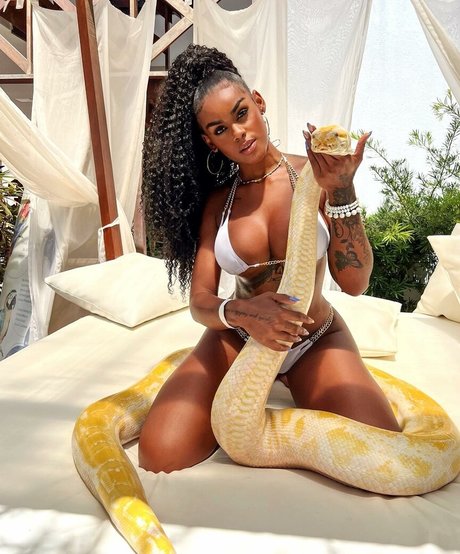 Lais Oliveira onlyfans de