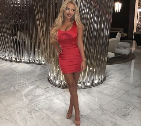 Becca Medlin onlyfans pics