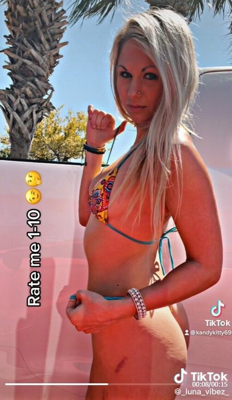 Luna Vibez onlyfans lean