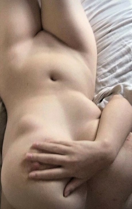 Aliendaddyo naked onlyfans pics