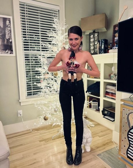 Keanu Thompson onlyfans pic