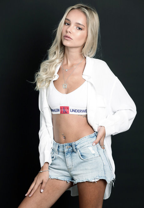 Mishel Zabelman porn leaked onlyfans