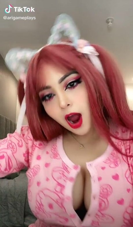 AriGameplay onlyfans free