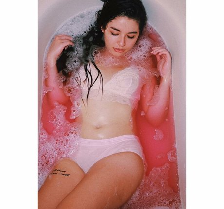 Autumn Farrell onlyfans leak naked