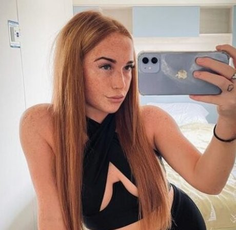 Karina Williamson onlyfans fuck