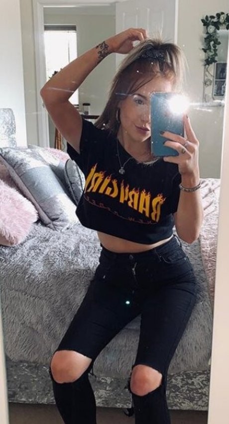 Karina Williamson onlyfans porno