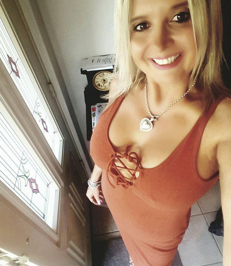 Helen Eleni onlyfans naked leak