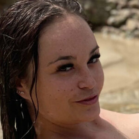 Nikki Annaa onlyfans model photos