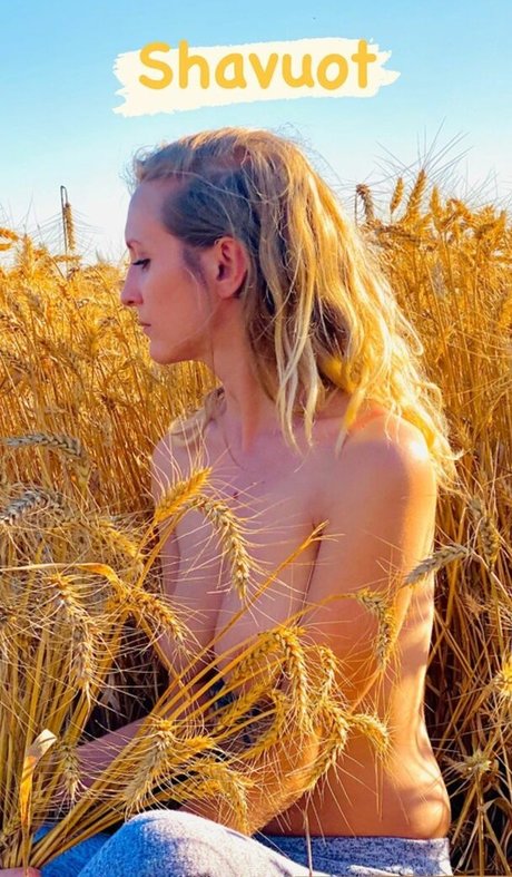 pink princess on sky onlyfans leaked photos