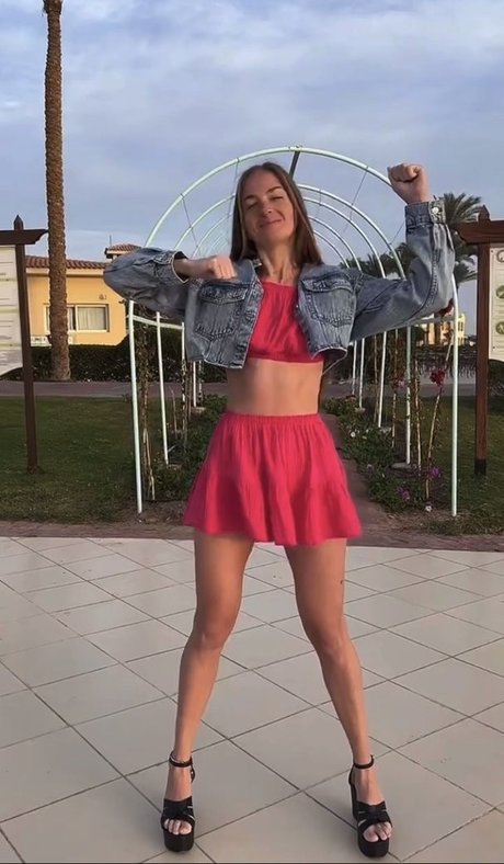 cute big tits onlyfans hot sexy frame