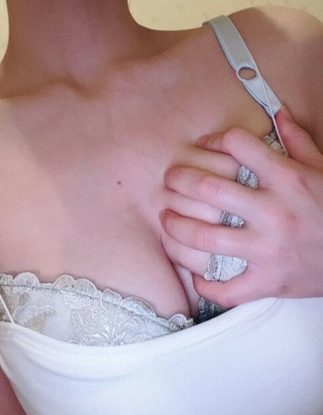 Madoka Natsume leaked only fans