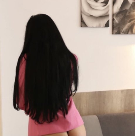 Caroline Carol onlyfans striptease