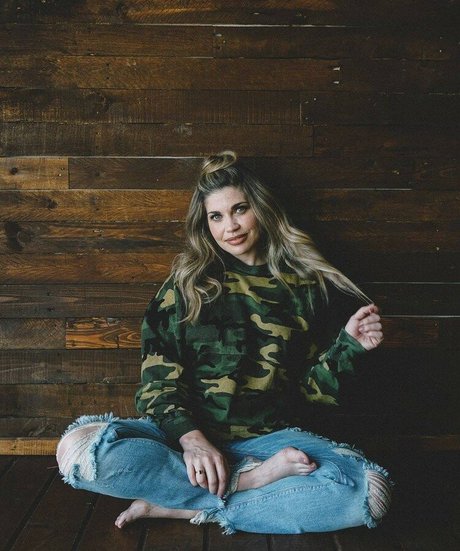 Danielle Fishel onlyfans naked