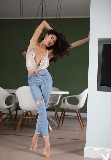 Layla Balan onlyfans nude