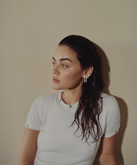 Lucy Hale leaks onlyfans