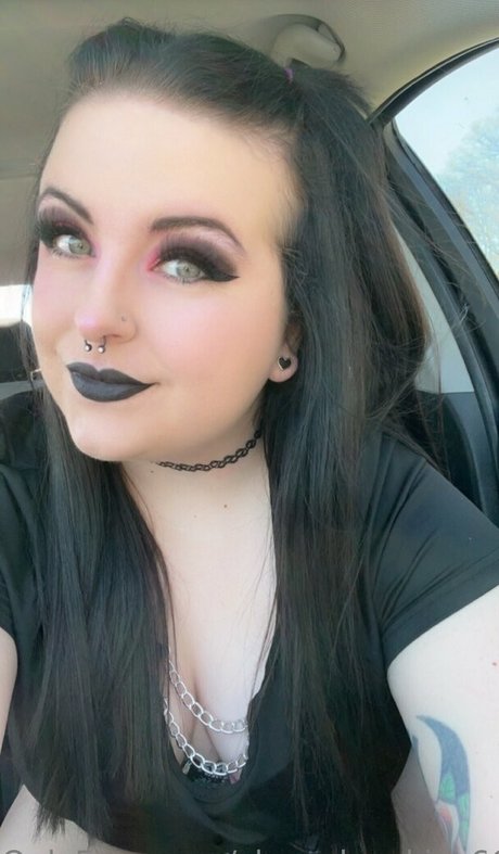 cherryhawkins666 onlyfans tits